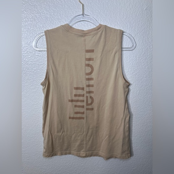 Lululemon Tank Size 4 - Picture 2 of 2
